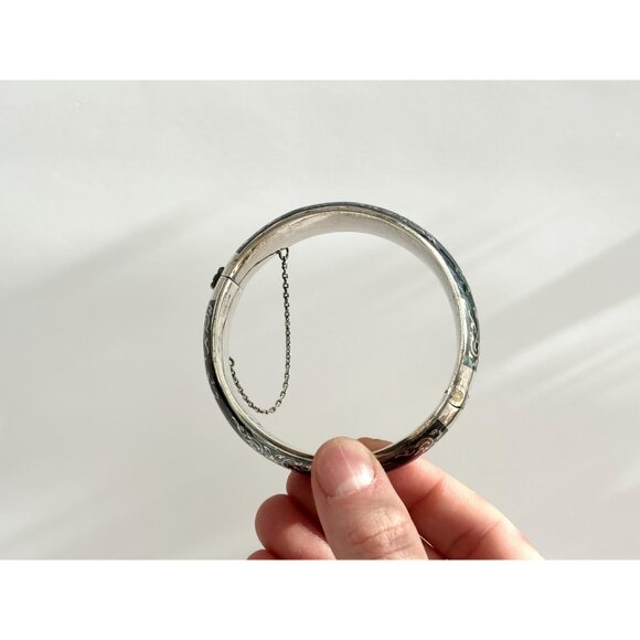 Siam Sterling Silver 925 Hand Carved Hinged Enclosure Vintage Bangle Bracelet - Picture 13 of 16